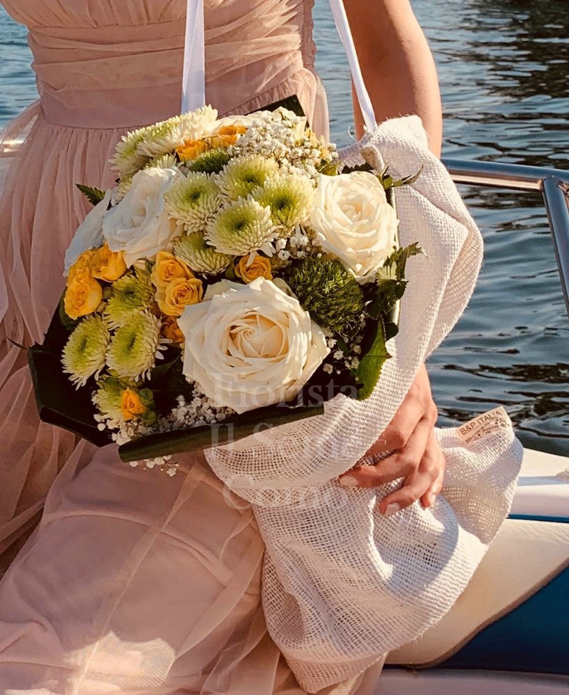 Foto Elegance - Bouquet nella borsa