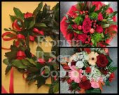 Basic Laurel Wreath and flowers